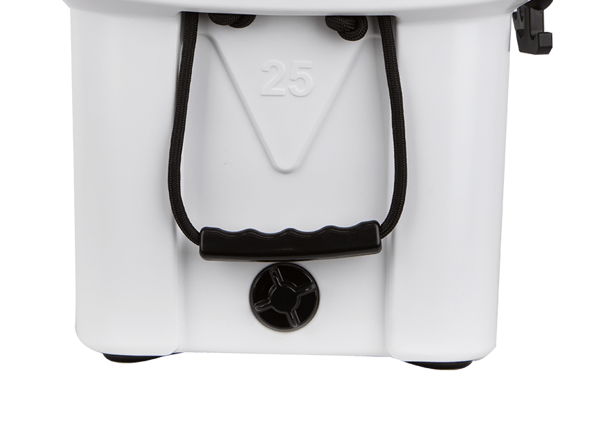 white ranger 25 side with handle and plug