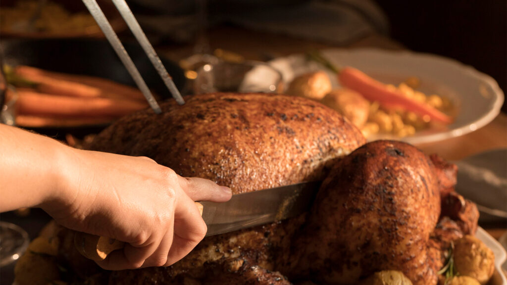 Hot Tips for Thanksgiving: How to Use Your Cooler to Keep your Food Warm and Delicious on the Go